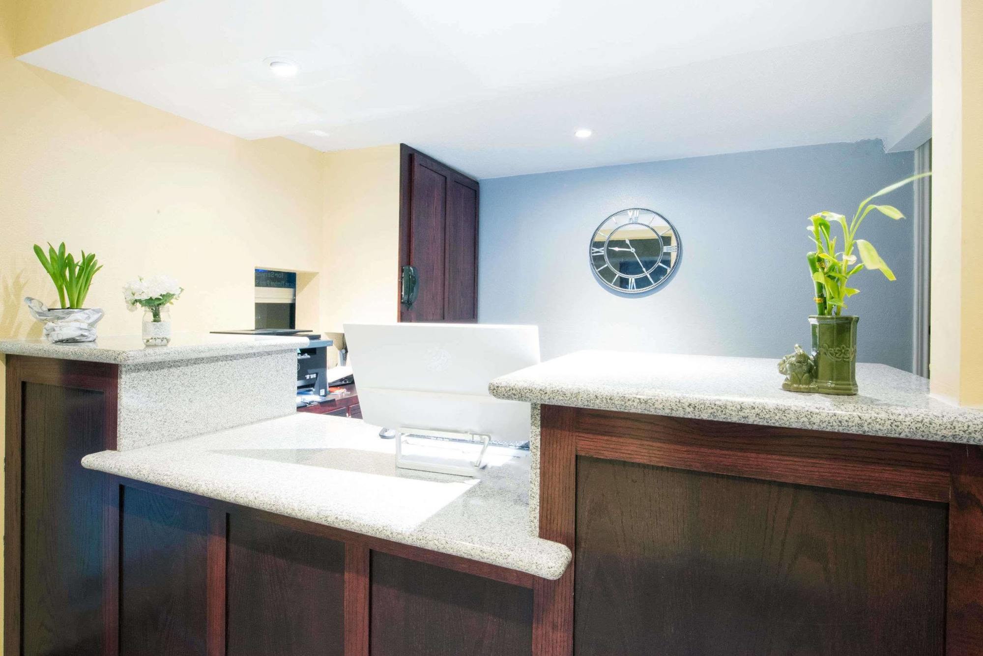 Executive Inn & Kitchenette Suites-Eagle Pass Esterno foto