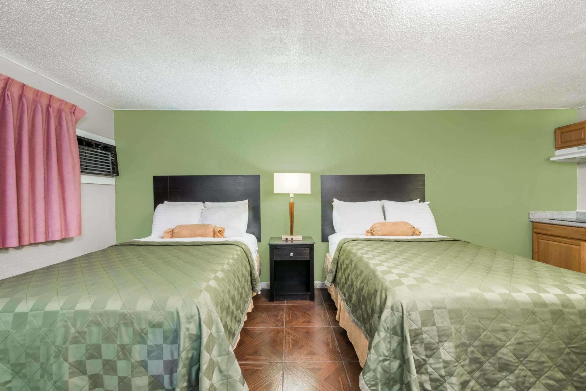 Executive Inn & Kitchenette Suites-Eagle Pass Esterno foto