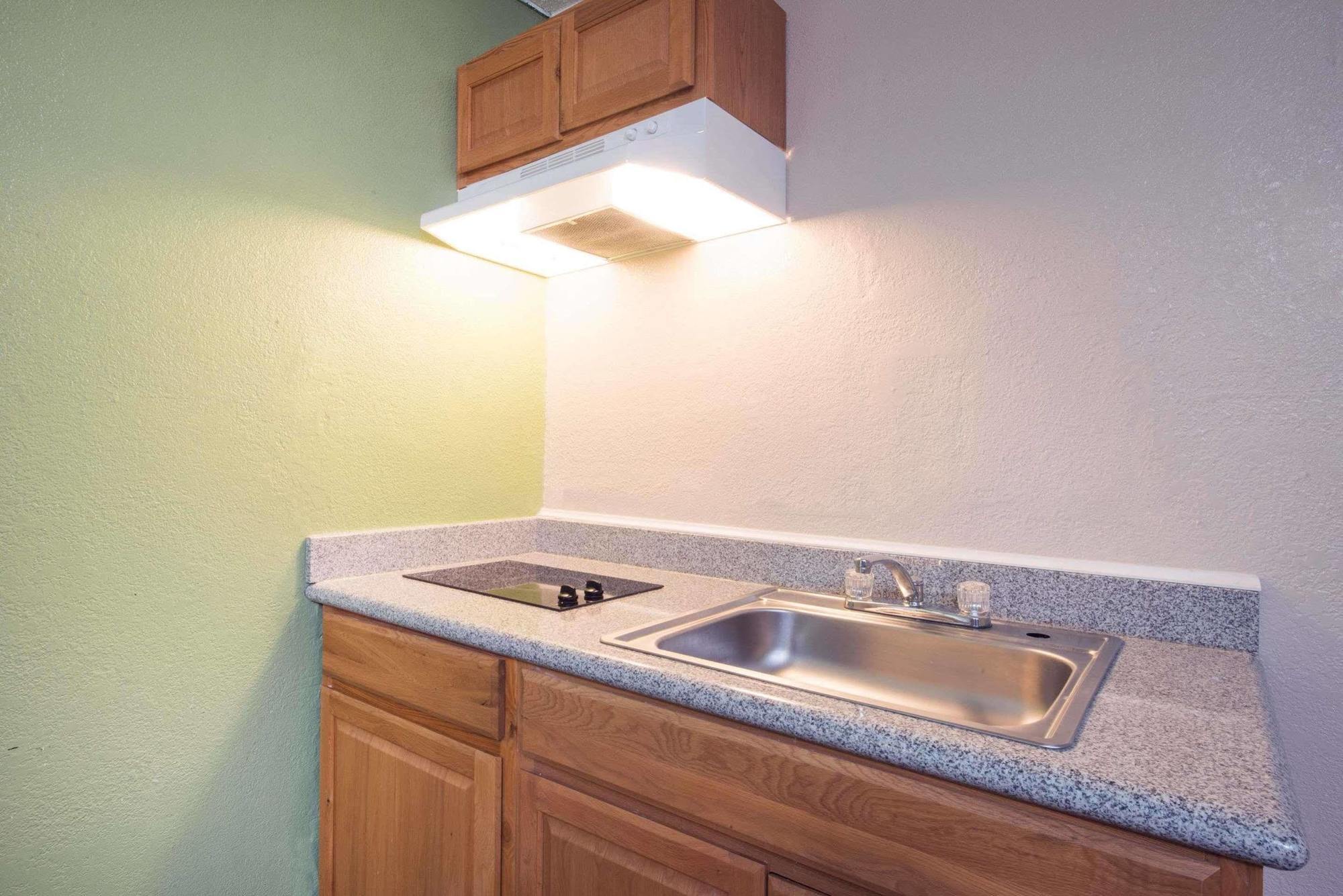 Executive Inn & Kitchenette Suites-Eagle Pass Esterno foto